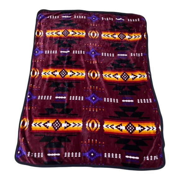 U Trendz Soft Knit Sherpa Throw Silk Touch Blanket Cozy Southwestern Design READ - Picture 1 of 7